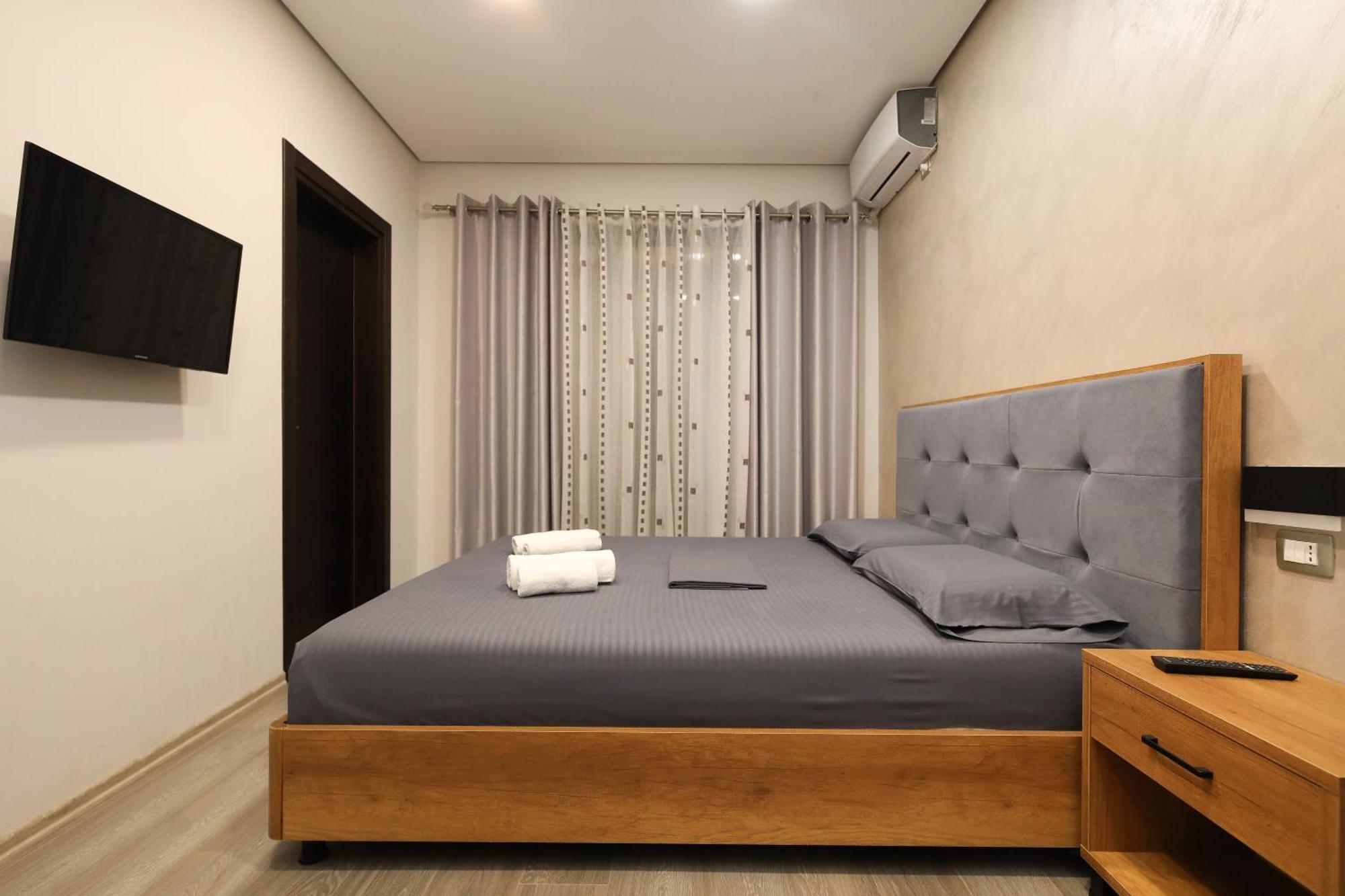 Hotel Salvadore Vlorë Esterno foto