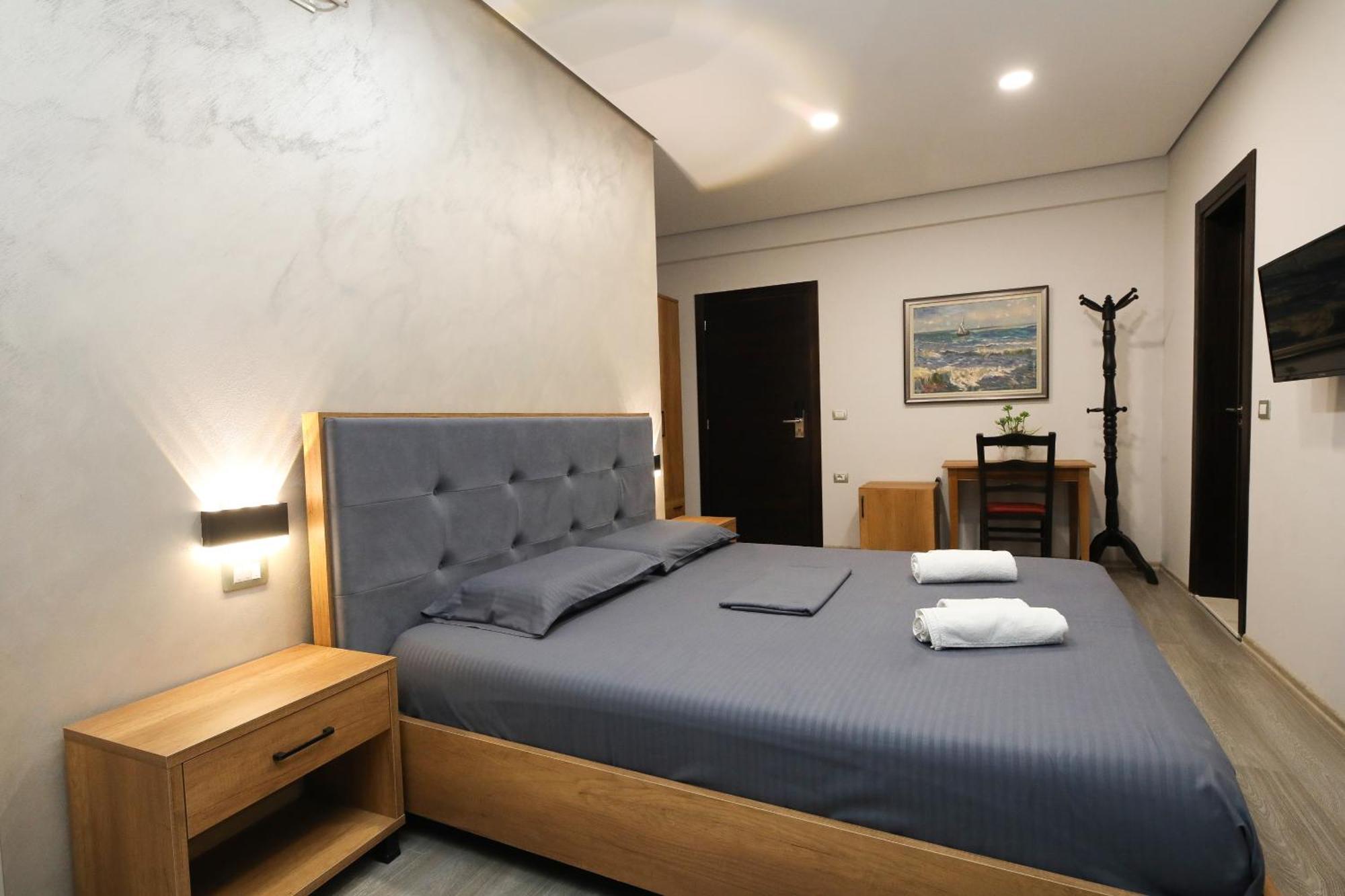 Hotel Salvadore Vlorë Esterno foto