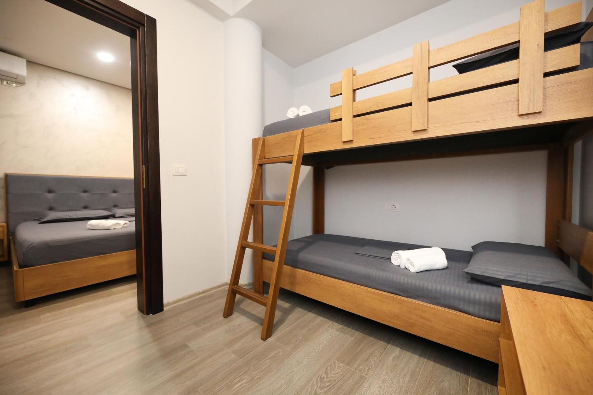 Hotel Salvadore Vlorë Esterno foto