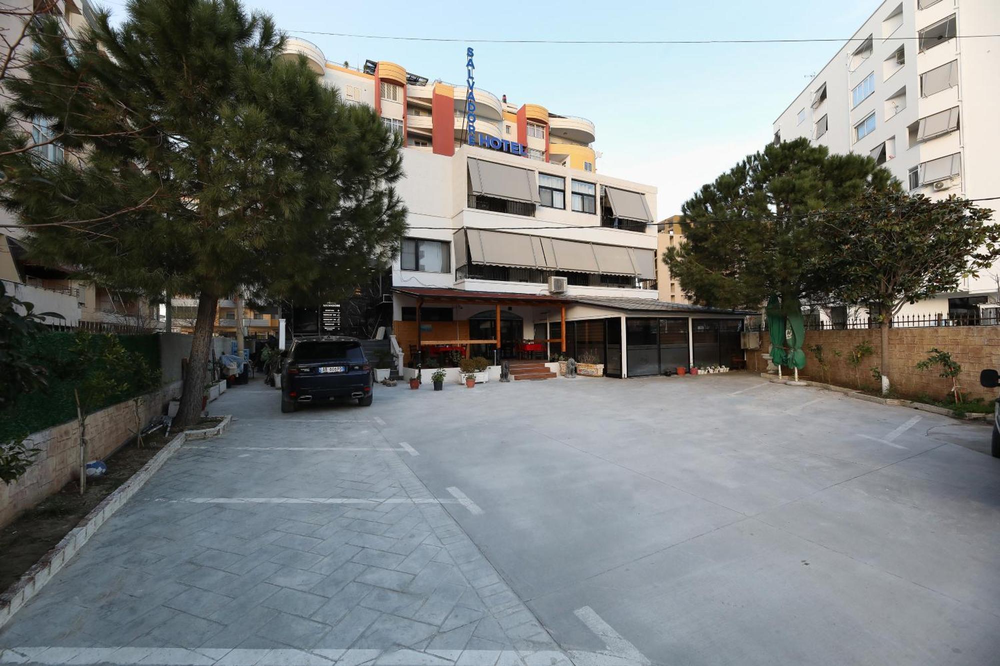 Hotel Salvadore Vlorë Esterno foto