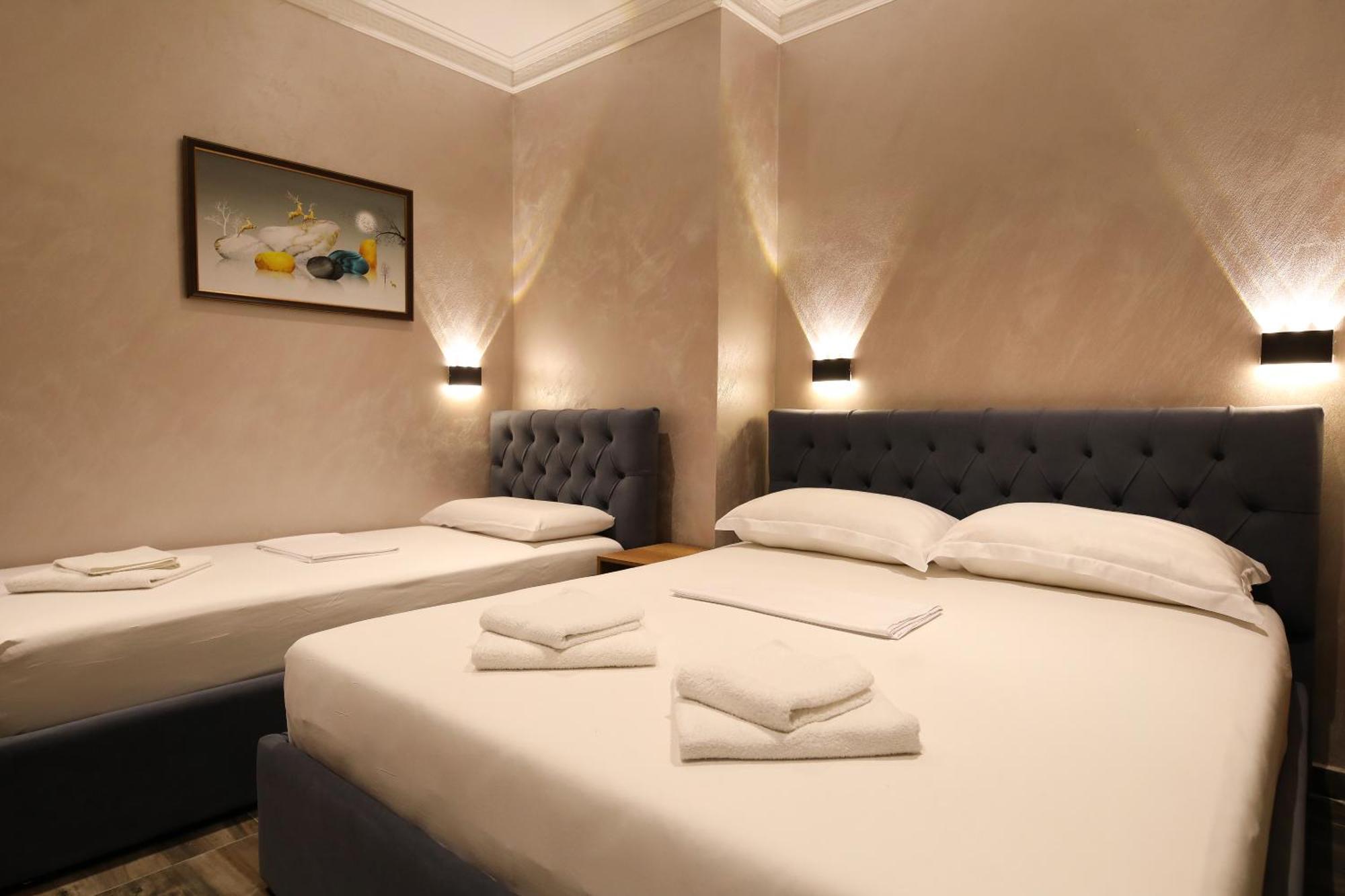 Hotel Salvadore Vlorë Esterno foto