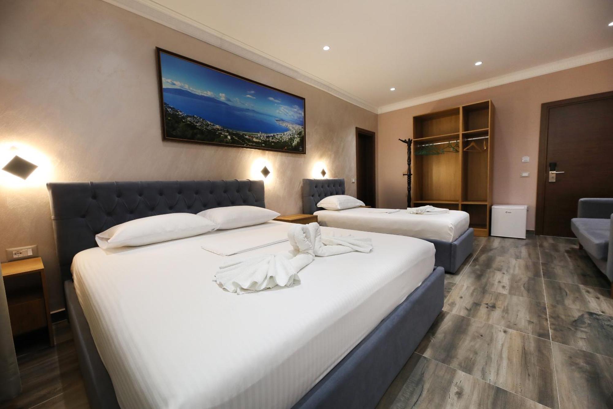 Hotel Salvadore Vlorë Esterno foto