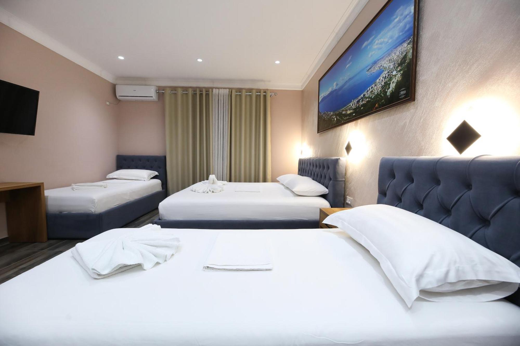 Hotel Salvadore Vlorë Esterno foto