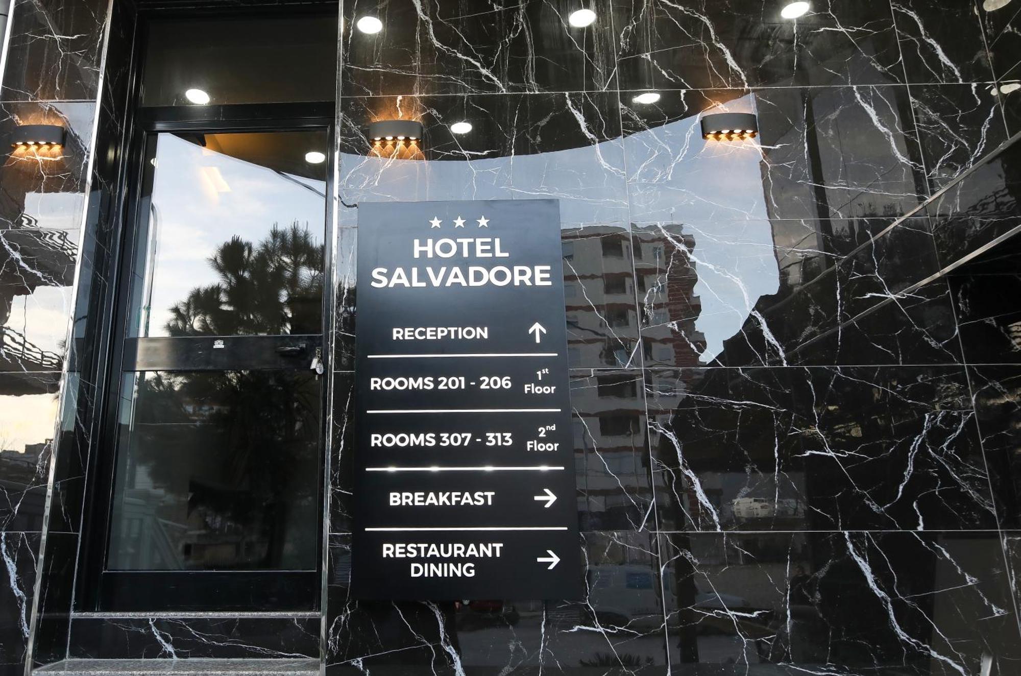 Hotel Salvadore Vlorë Esterno foto